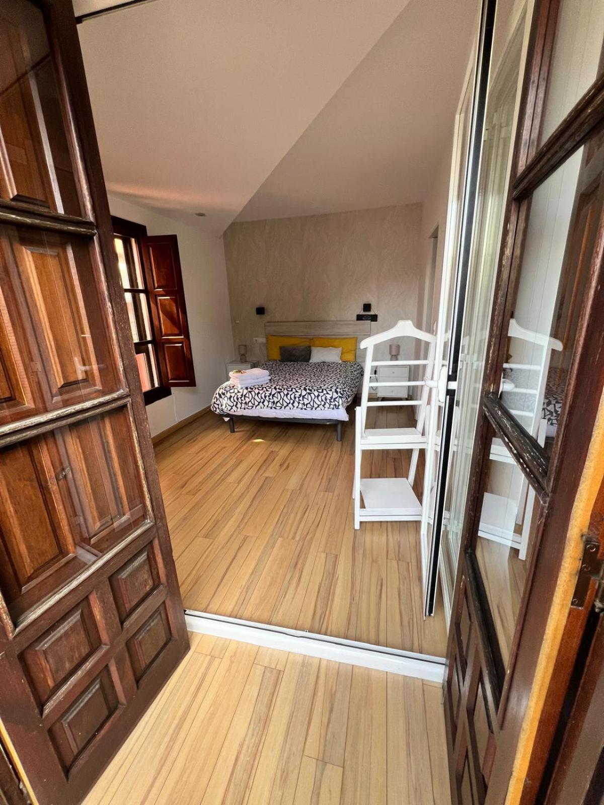Apartmán La Torre Del Reloj Ponferrada Pokoj fotografie